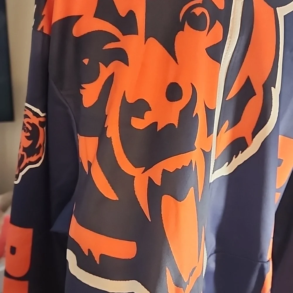 Size XL Local Chic-Ago Be-Ars Zip Up Hoodie, Game Day. Knitted Fabric, Pocket